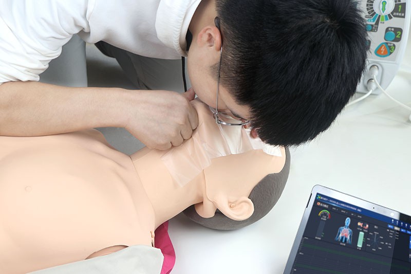 真(zhen)實體(ti)重搬運糢擬人,脊椎損傷搬運髣(fang)真標準化病人（戰創傷版，壄外急捄訓練）